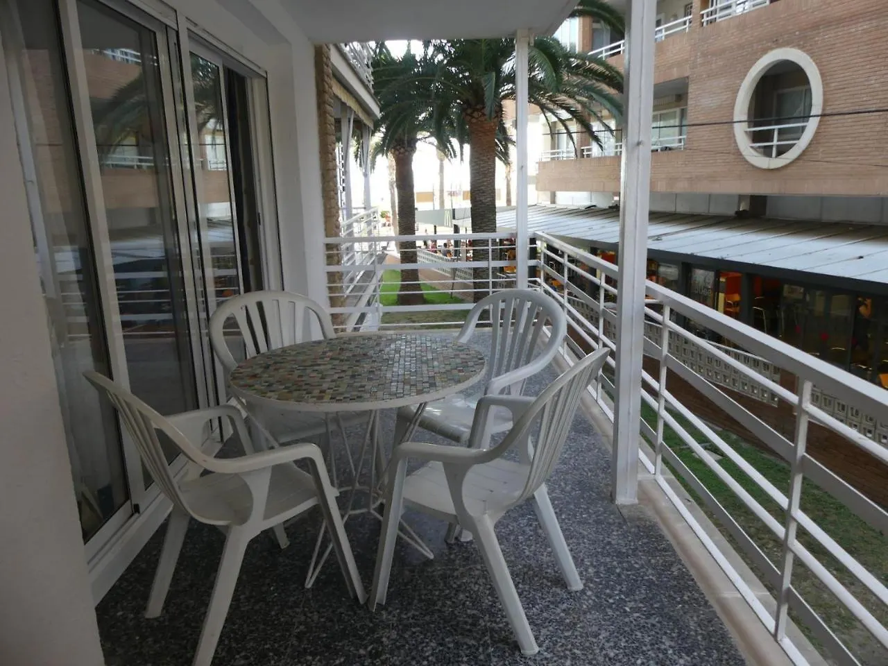 Zeus Alexis Apartment Salou